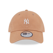 New Era Casual Classic Essential New York Yankees Deep Sand Adjustable Cap