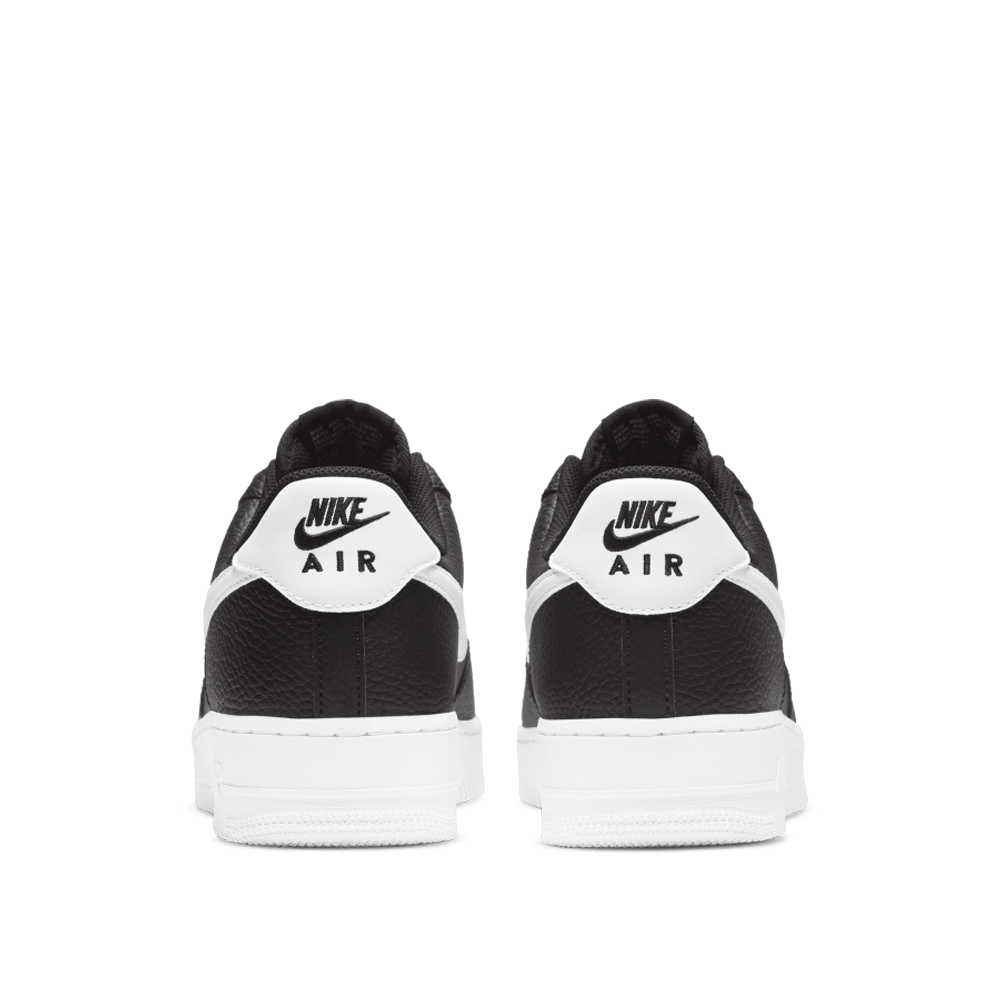 Nike Men's Air Force 1 '07 Shoes