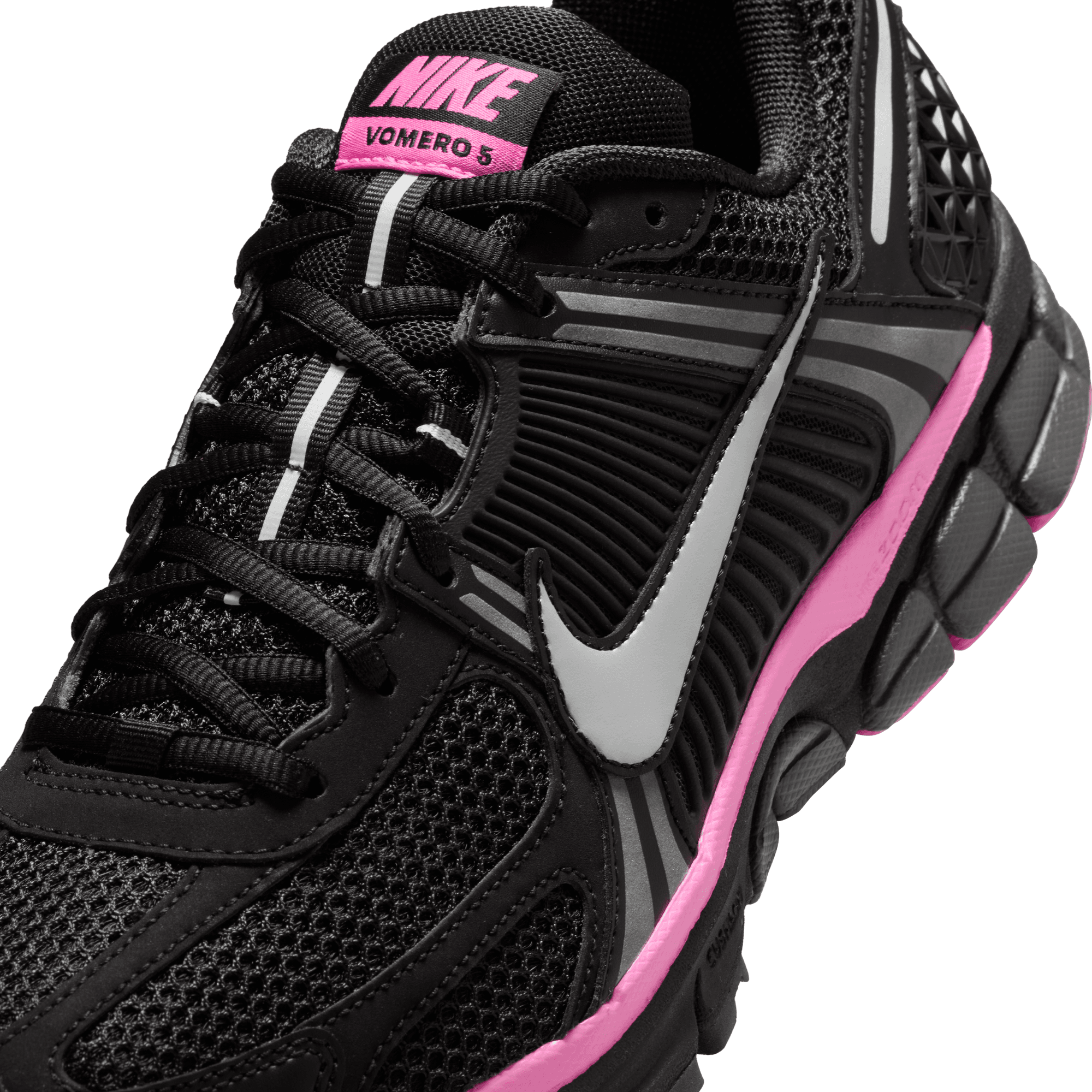 Nike Men's Zoom Vomero 5 Shoes