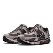 Nike Men's Zoom Vomero 5 Shoes