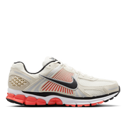 Nike Men's Zoom Vomero 5 Shoes