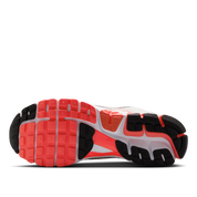 Nike Men's Zoom Vomero 5 Shoes