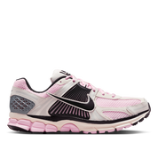 Nike Men's Zoom Vomero 5 Shoes