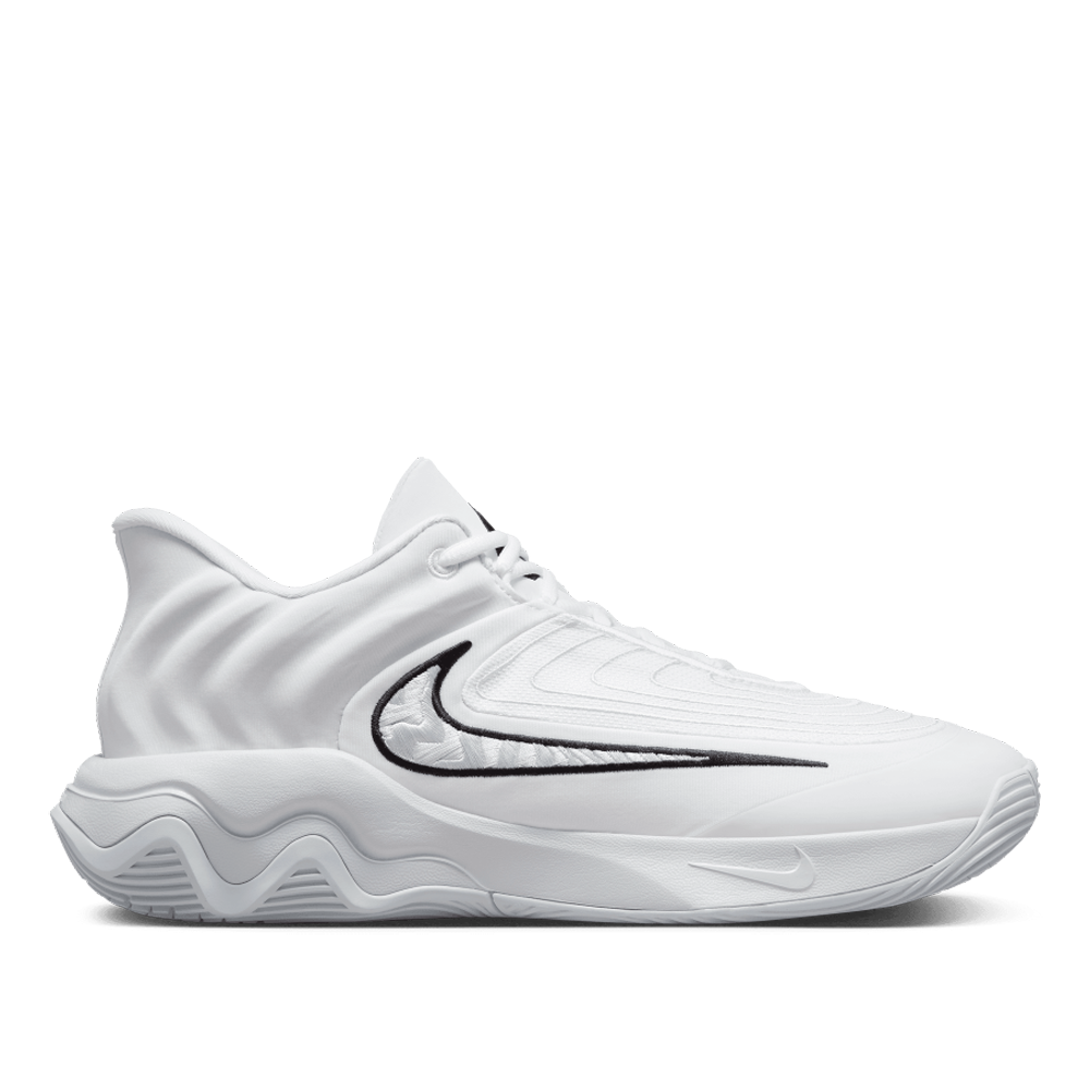 Giannis nike shoe deal hotsell