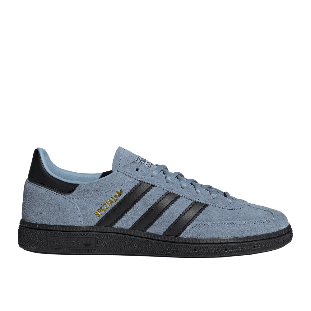 JR3668_1_FOOTWEAR_Photography_SideLateralCenterView_whitecopy.png