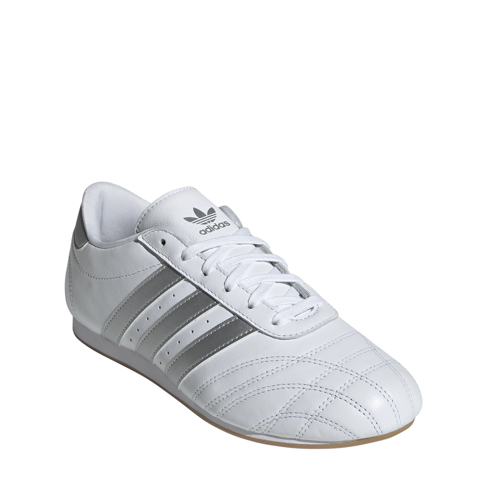 JS1192_6_FOOTWEAR_Photography_FrontLateralTopView_transparentcopy.png