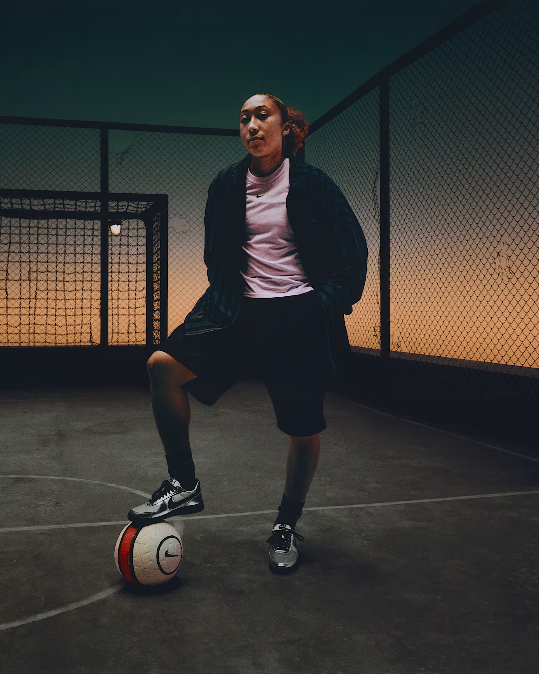 imgi_13_WMNS_NIKE_FIELD_GENERAL.png