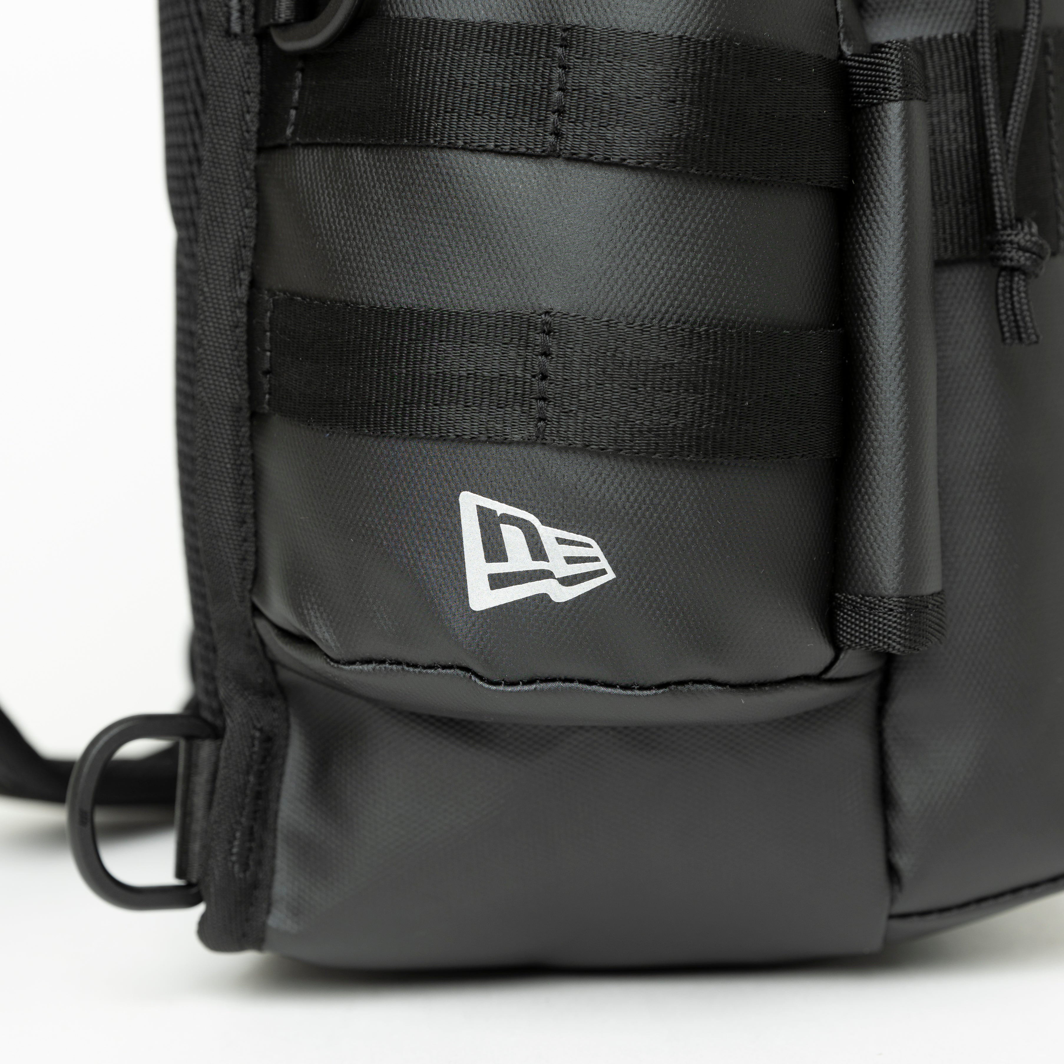 New Era Sling Body Bag 12L TPU Black