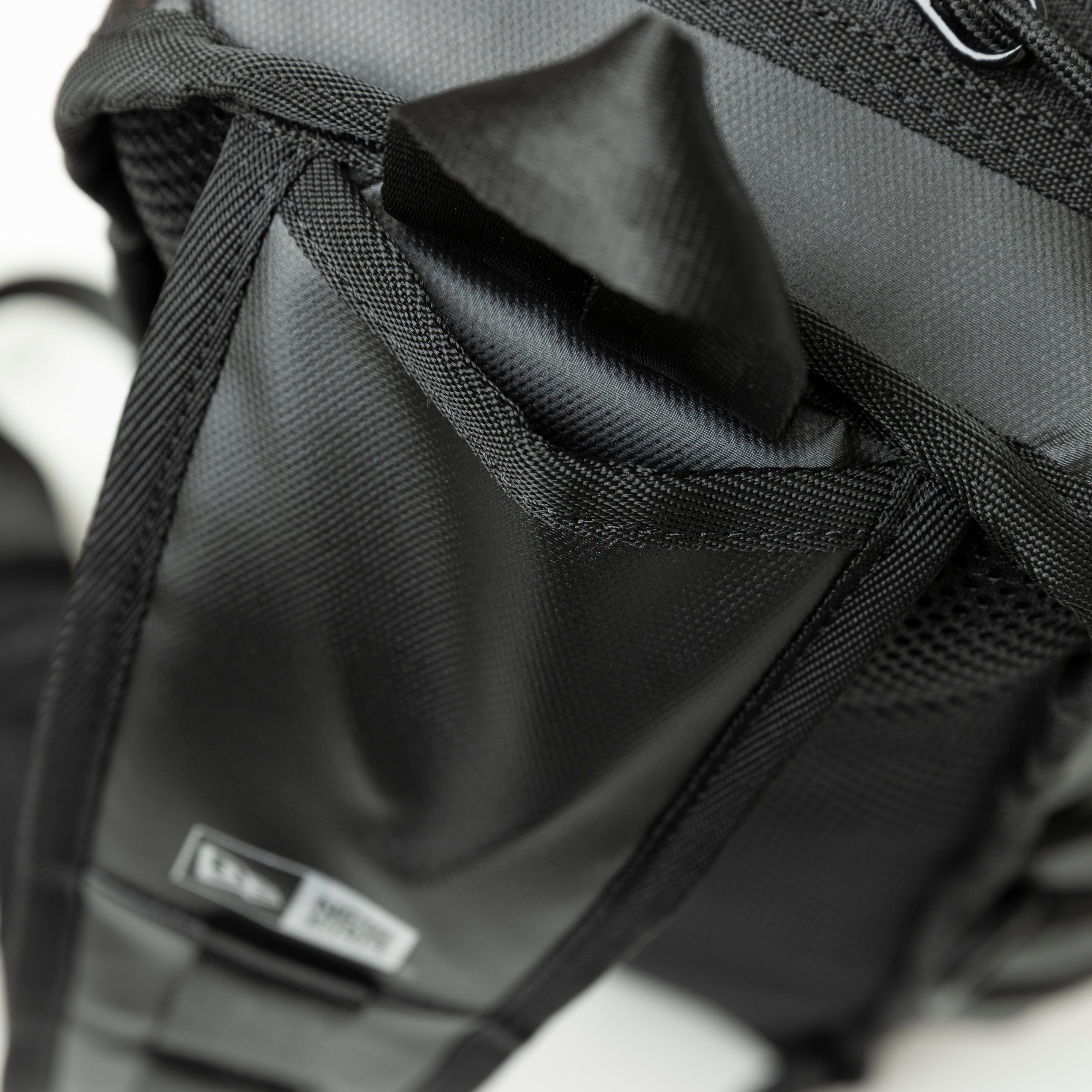New Era Sling Body Bag TPU Black – urbanAthletics