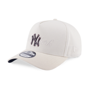 New Era 9FORTY A-Frame New York Yankees Metal Copper Chrome White Adjustable Cap