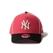 New Era 9FORTY New York Yankees Piping Two Tone Coral Adjustable Cap