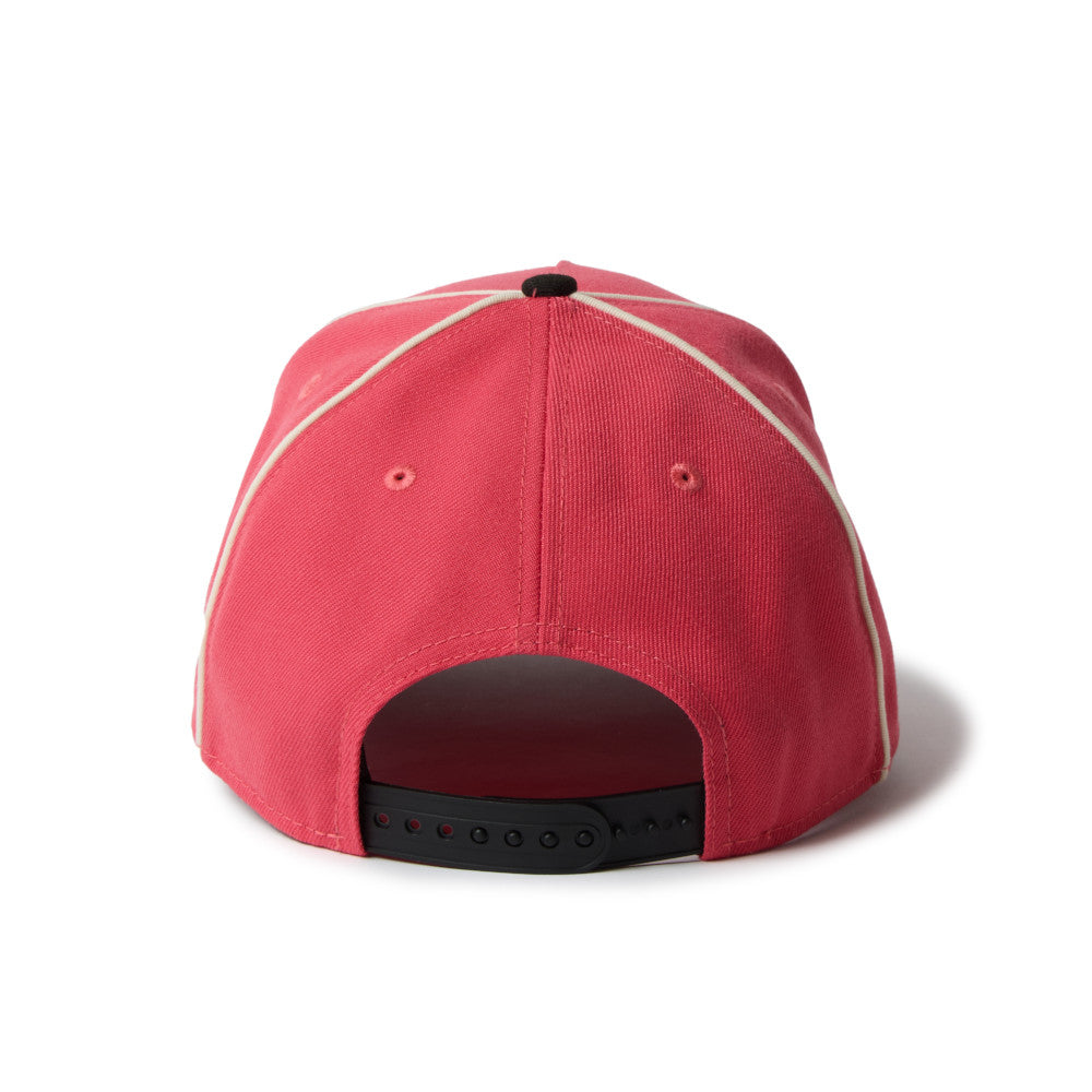 New Era 9FORTY New York Yankees Piping Two Tone Coral Adjustable Cap
