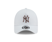 New Era 9FORTY A-Frame New York Yankees Metal Badge Bronze Green Silver Snow Adjustable Cap