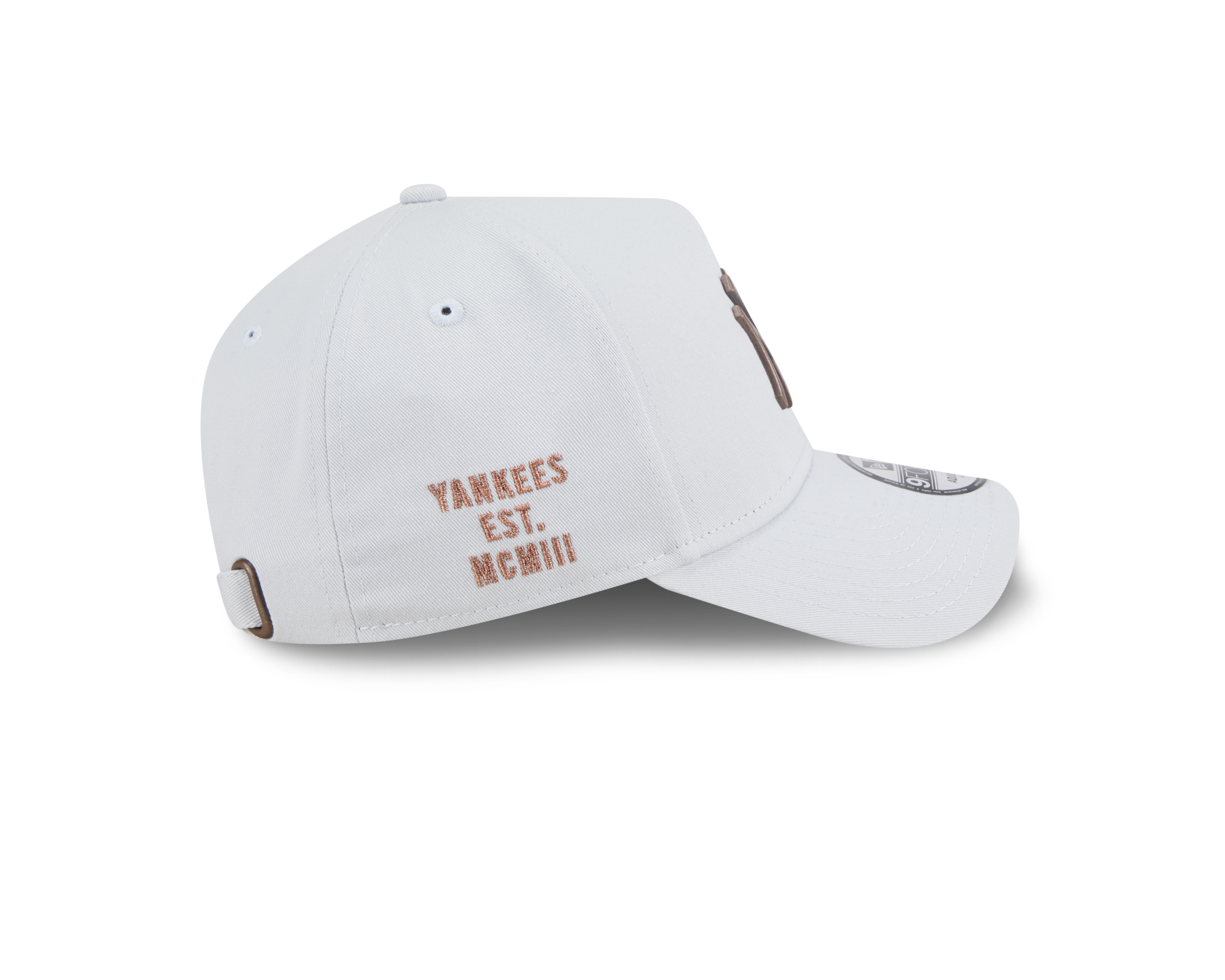 New Era 9FORTY A-Frame New York Yankees Metal Badge Bronze Green Silver Snow Adjustable Cap
