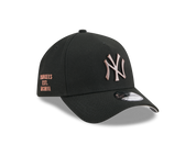 New Era 9FORTY A-Frame New York Yankees Metal Badge Bronze Green Black Adjustable Cap