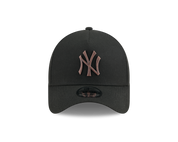 New Era 9FORTY A-Frame New York Yankees Metal Badge Bronze Green Black Adjustable Cap