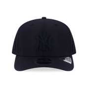 New Era 9SEVENTY New York Yankees Black Stretch Snapback Cap (with Sunglass Holder)