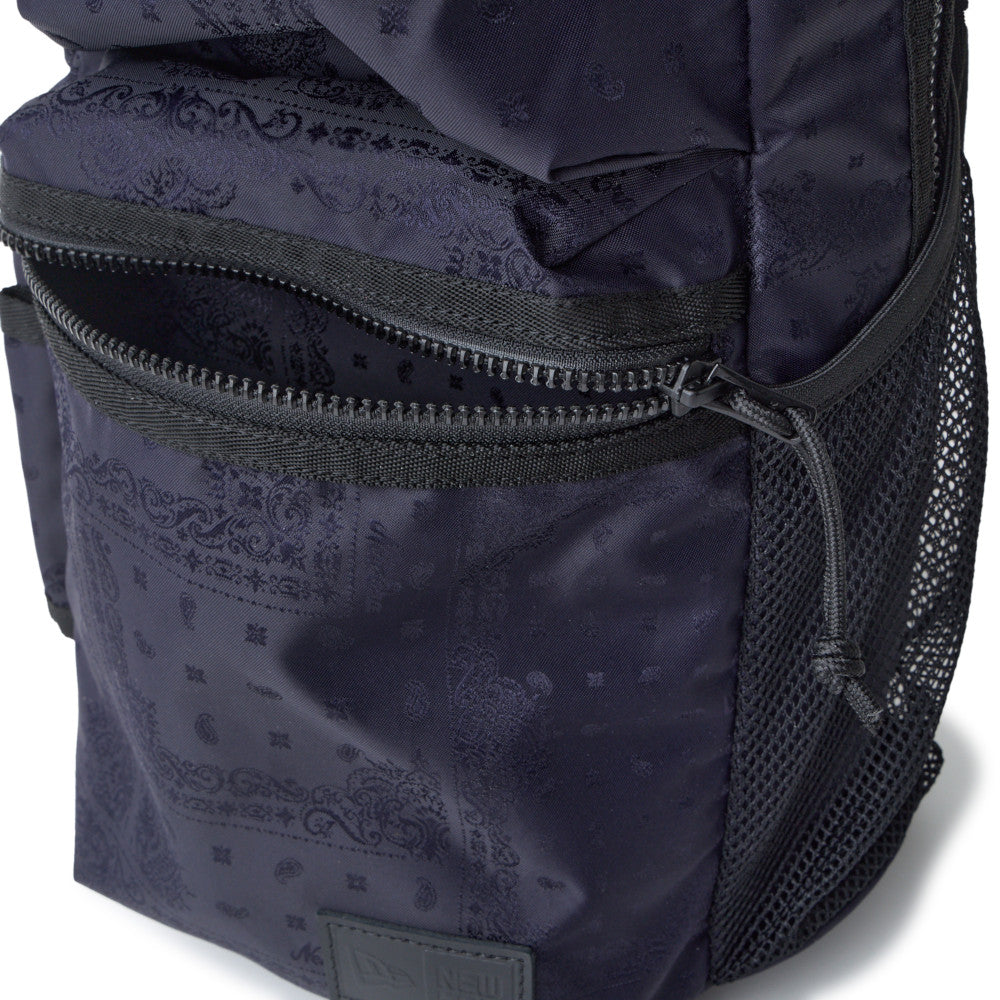 New Era Sling body bag 12L Navy Paisley