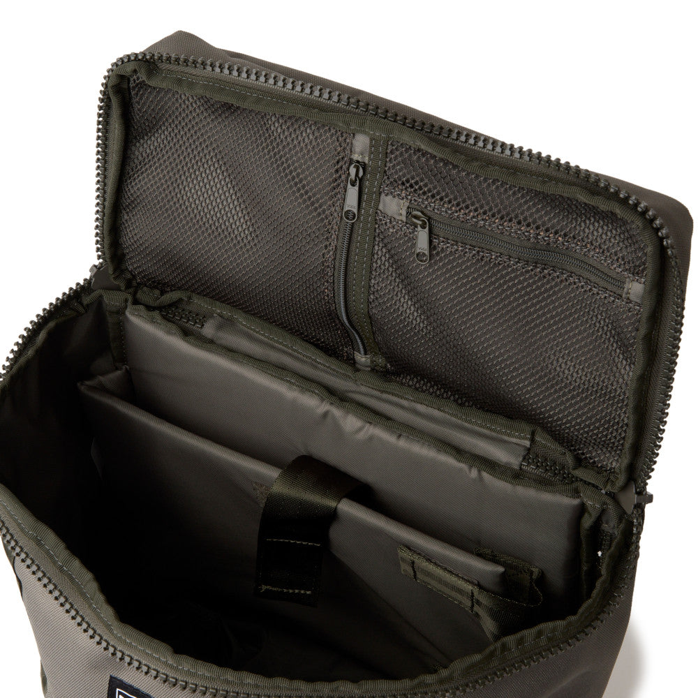 New Era Box Pack 32L Olive