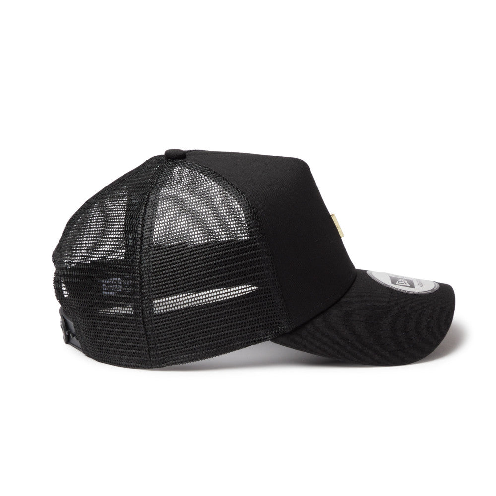New Era 9FORTY A-Frame Metal Flag Black Trucker Cap