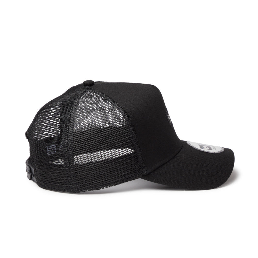 New Era 9FORTY A-Frame Tracker Metal Flag Black Silver Snapback Cap