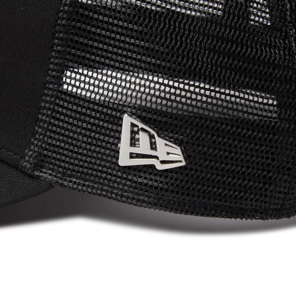 New Era 9FORTY A-Frame Tracker Metal Flag Black Silver Snapback Cap