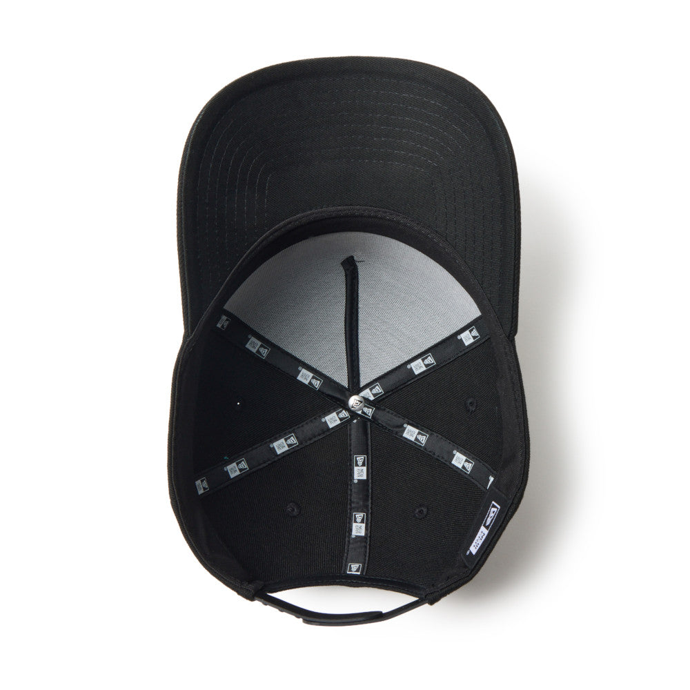 New Era 9FORTY A-Frame Metal Flag NE1920 Black Silver Adjustable Cap