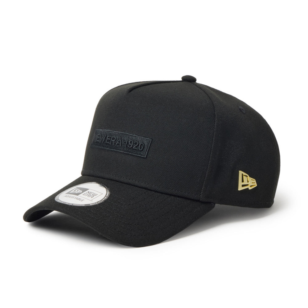 New Era 9FORTY A-Frame Metal Flag NE1920 Black Gold Adjustable Cap