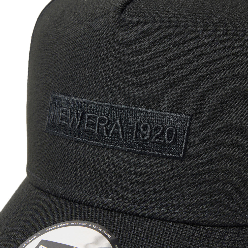 New Era 9FORTY A-Frame Metal Flag NE1920 Black Gold Adjustable Cap
