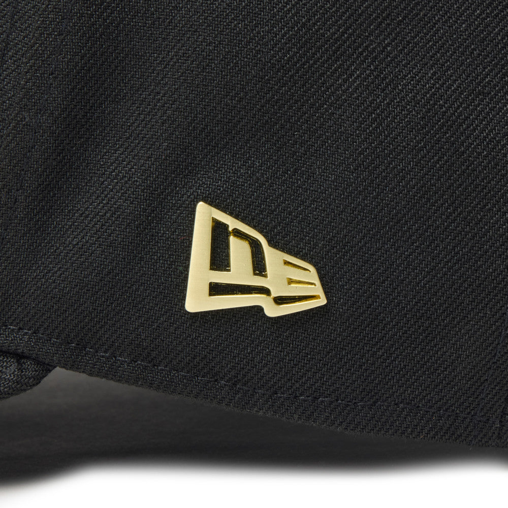 New Era 9FORTY A-Frame Metal Flag NE1920 Black Gold Adjustable Cap