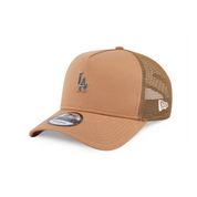 New Era 9FORTY A-Frame Trucker Los Angeles Dodgers MLB Metal Badge Deep Sand Brown Snapback Cap