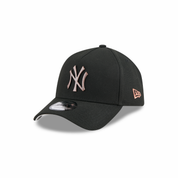 New Era 9FORTY A-Frame New York Yankees Metal Badge Bronze Green Black Adjustable Cap