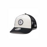 New Era 9FORTY A-Frame Round Patch Chrome White Black Trucker Cap