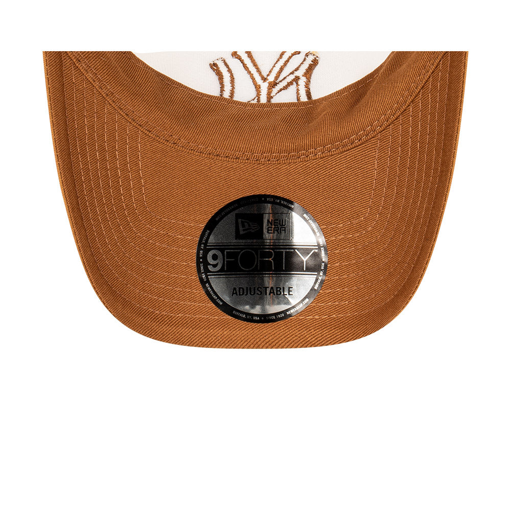 New Era 9FORTY A-Frame New York Yankees Earthtones World Series White Toasted Peanut Trucker Cap