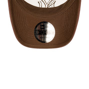 New Era 9FORTY A-Frame New York Yankees Earthtones World Series White Walnut  Trucker Cap