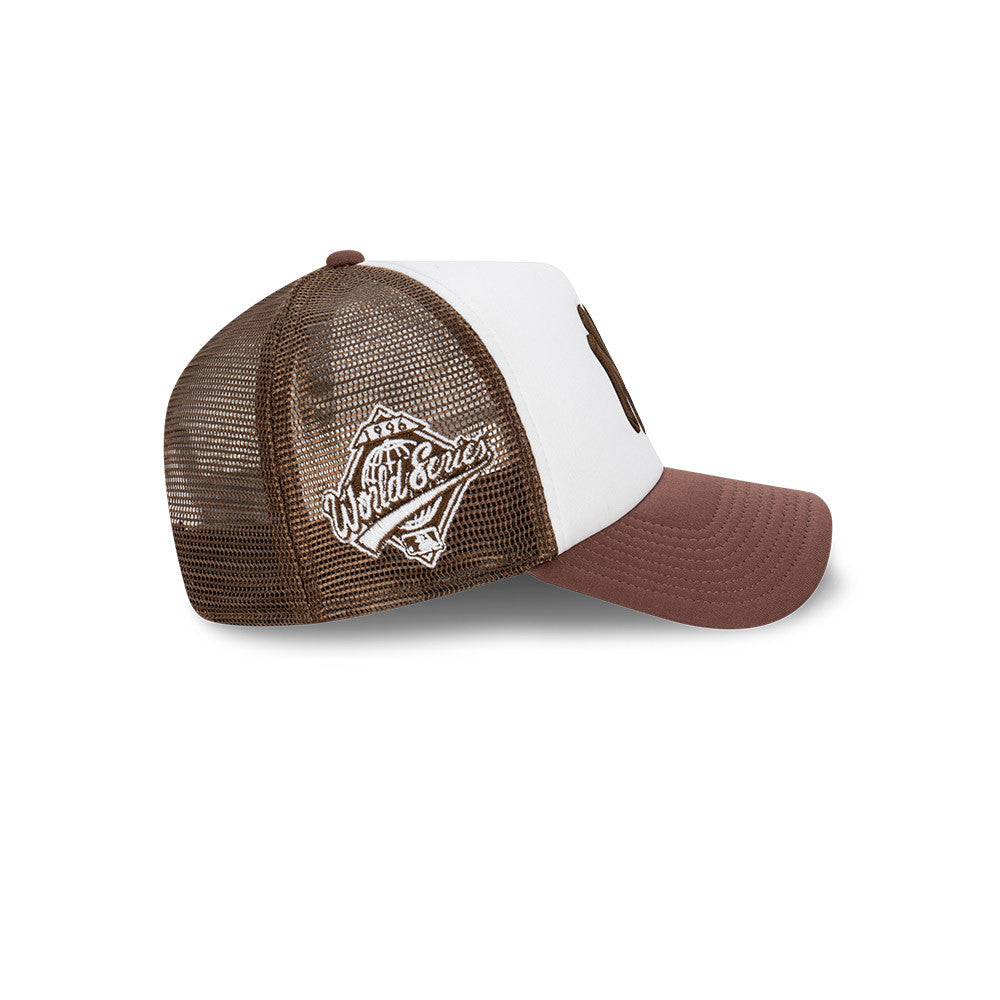 New Era 9FORTY A-Frame New York Yankees Earthtones World Series White Walnut  Trucker Cap