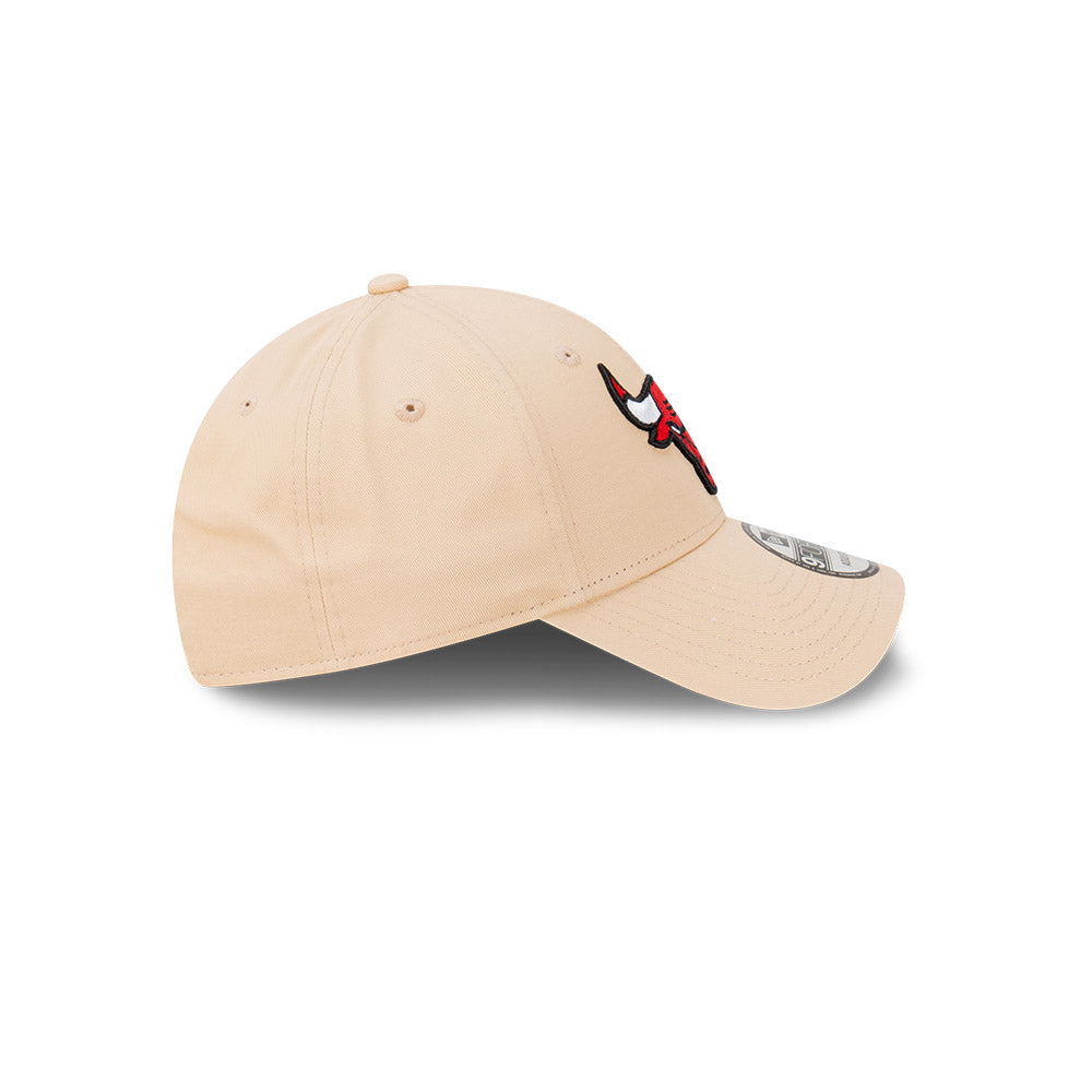 New Era 9FORTY Chicago Bulls Oatmilk Snapback Cap