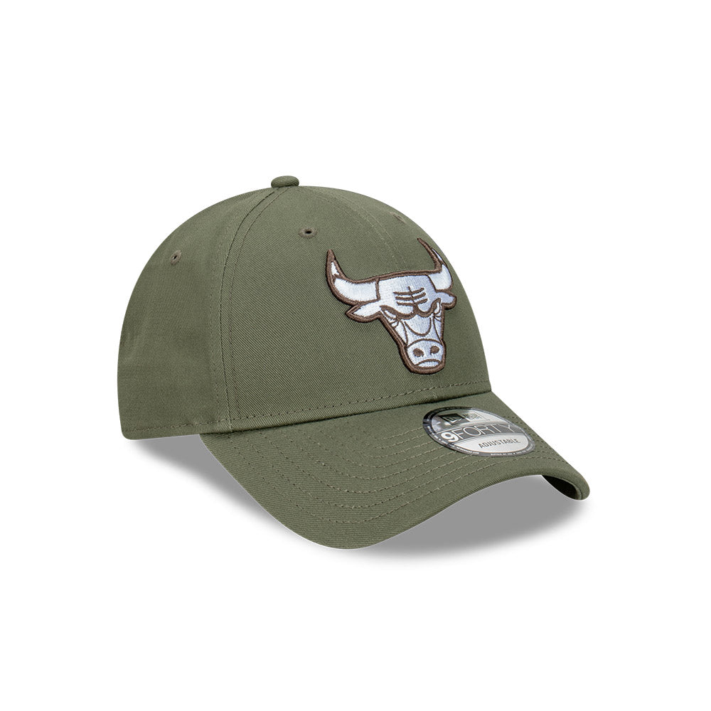 New Era 9FORTY Chicago Bulls Dark Olive Adjustable Snapback Cap
