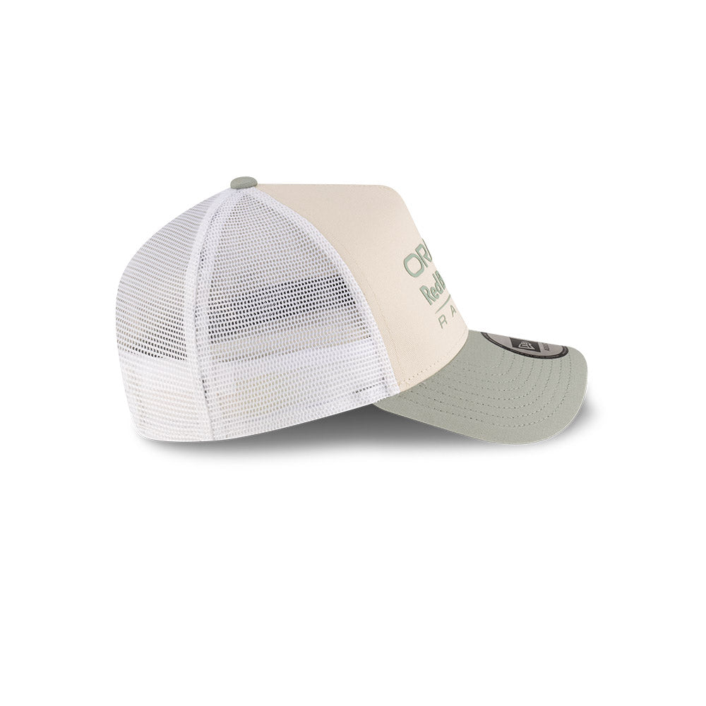 New Era 9FORTY E-Frame Trucker Oracle Red Bull Racing Light Cream Snapback Cap