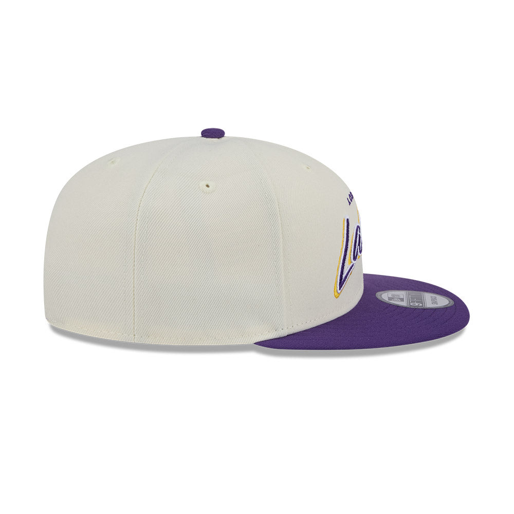 New Era 9FIFTY Los Angeles Lakers Two Tone Script NBA Chrome White OTC Snapback Cap