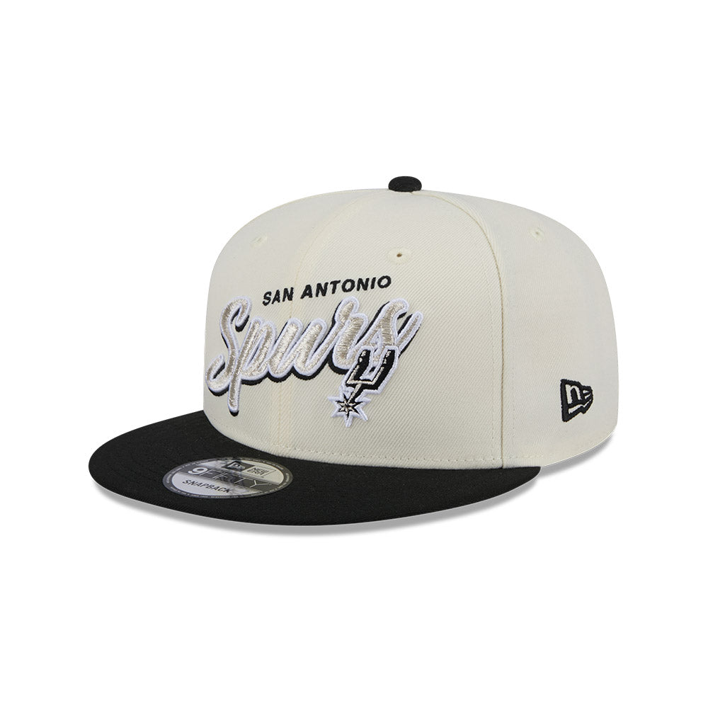 60651567_9FIFTY_950Q1252TNSCRIPTNBA_SASSPU_CRM_3QL.jpg