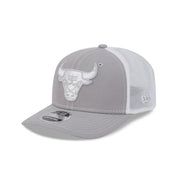 New Era 9SEVENTY Chicago Bulls Contrast Grey White Stretch Snapback Trucker Cap