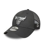 New Era 9FORTY Chicago Bulls Graphite Trucker Snapback Cap