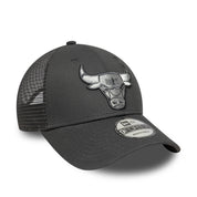 New Era 9FORTY Chicago Bulls Graphite Trucker Snapback Cap