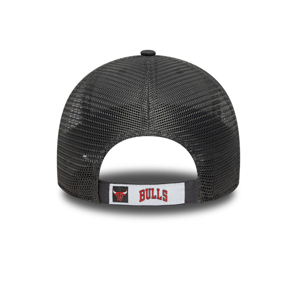 New Era 9FORTY Chicago Bulls Graphite Trucker Snapback Cap