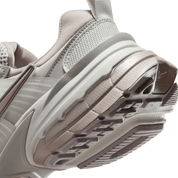 Nike Women's V2K Run Shoes