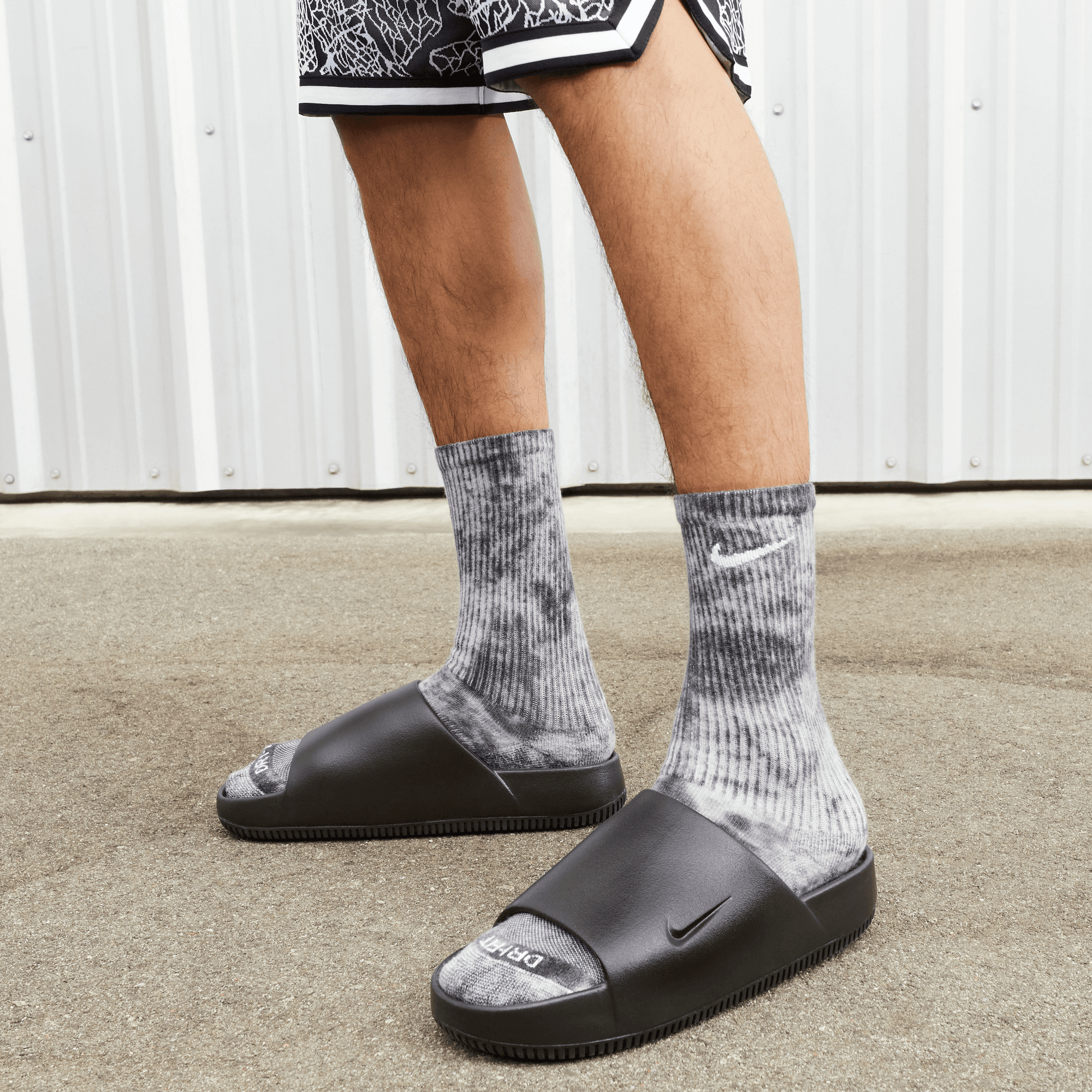 Nike Men's Calm Slides
