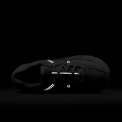 Nike Women's Zoom Vomero 5 Shoes