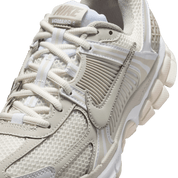 Nike Women's Zoom Vomero 5 Shoes