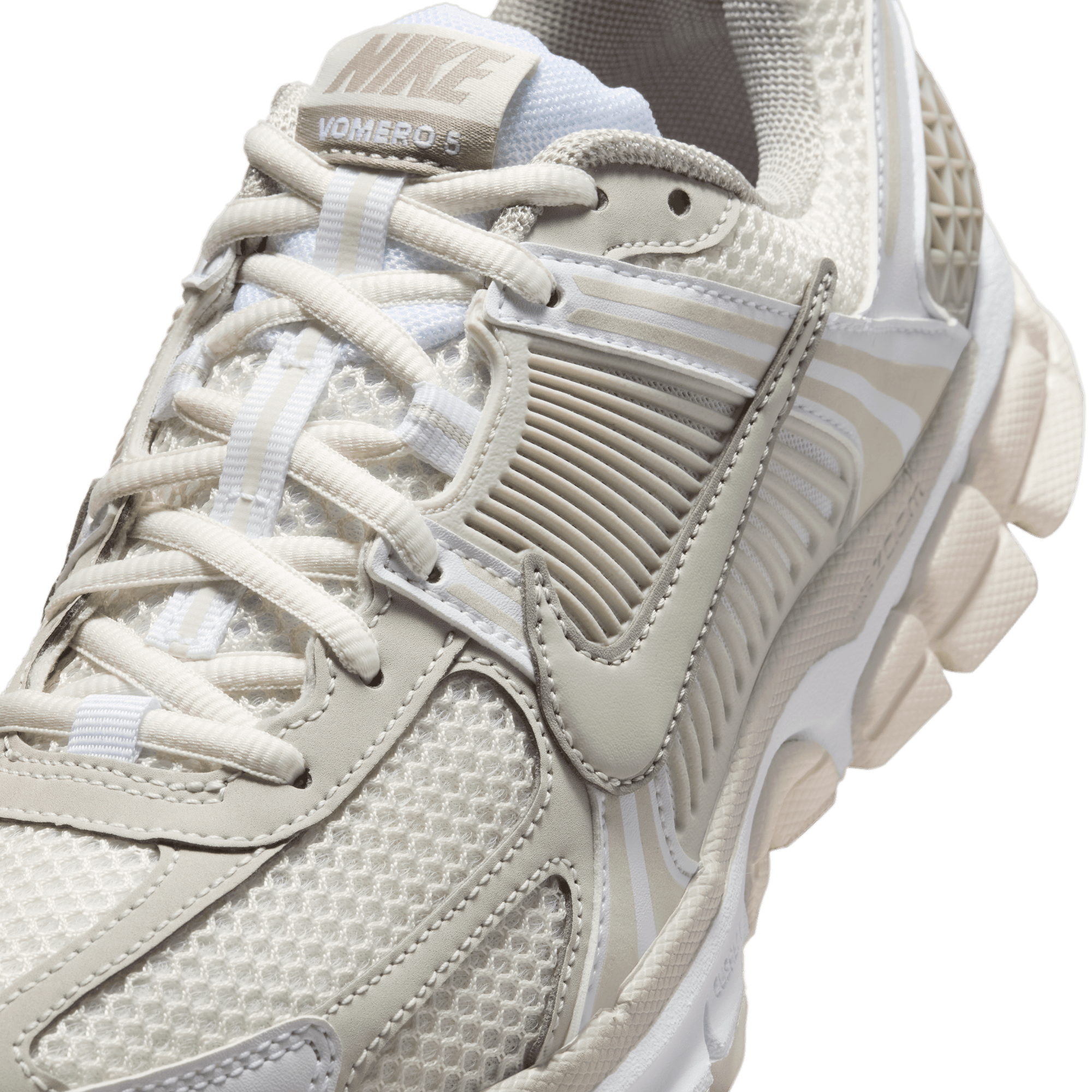 Nike Women's Zoom Vomero 5 Shoes